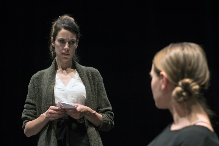 ellen-close-and-georgina-beatty-in-one-yellow-rabbits-all-the-little-anima-andy-curtis